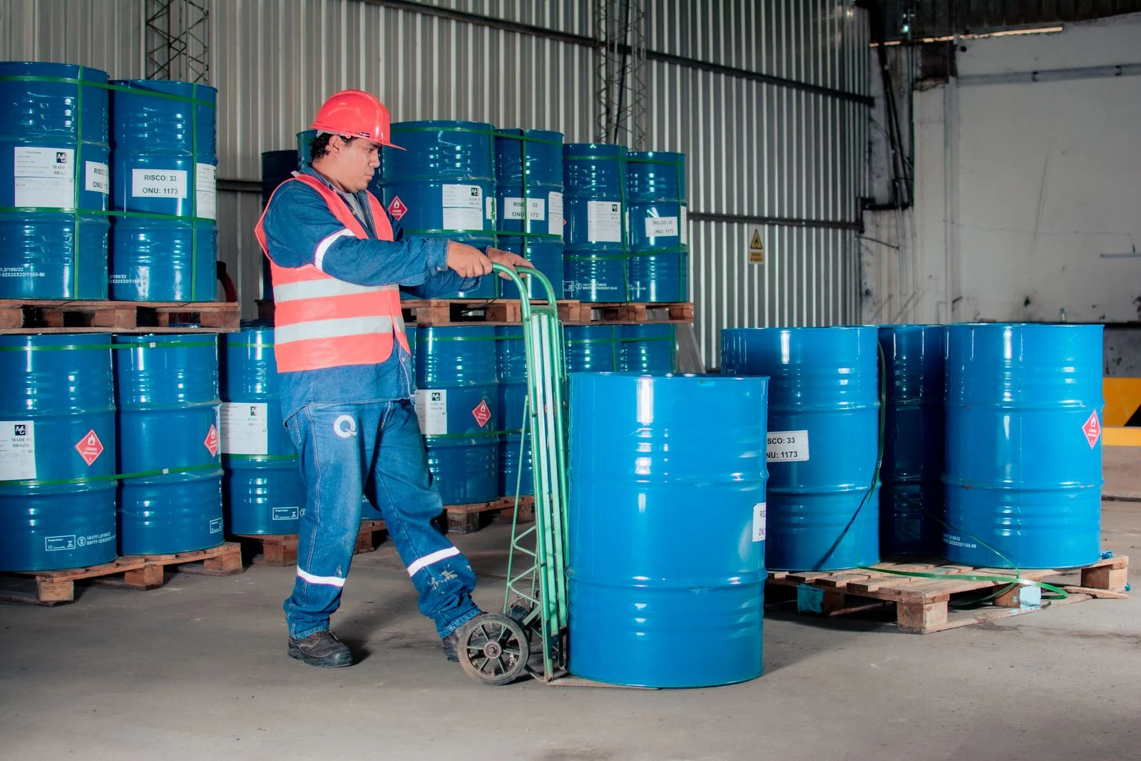 Hóa chất nhập khẩu trực tiếp, đi cùng năng lực kỹ thuật môi trường