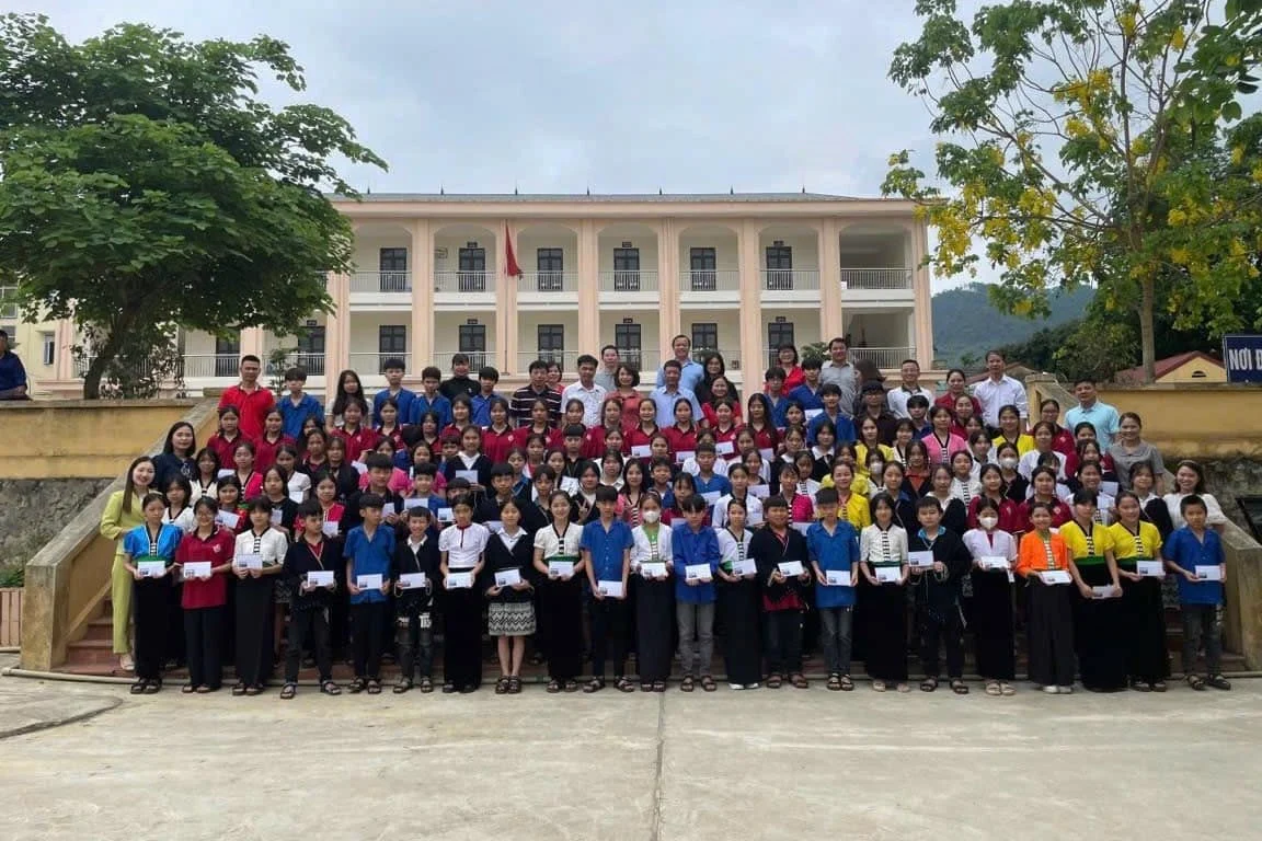 Học bổng cho học sinh vượt khó